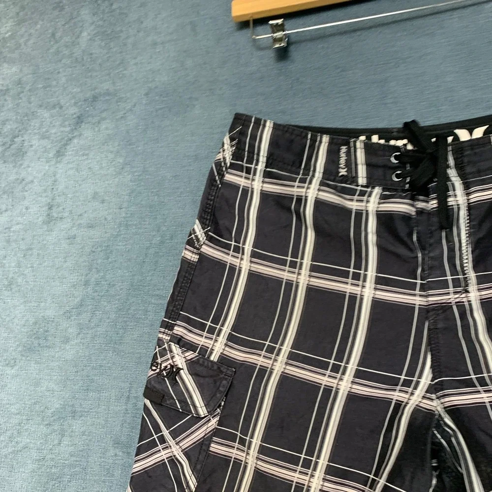 Hurley Board Shorts Mens 36W Black Plaid Comfort Cargo Pockets Logo Surfing